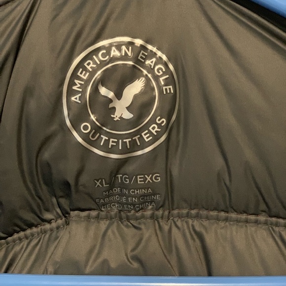 American Eagle Puffer - Picture 2 of 3